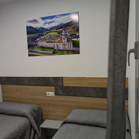 Hostal Rioja Condestable Logroño Exteriör bild