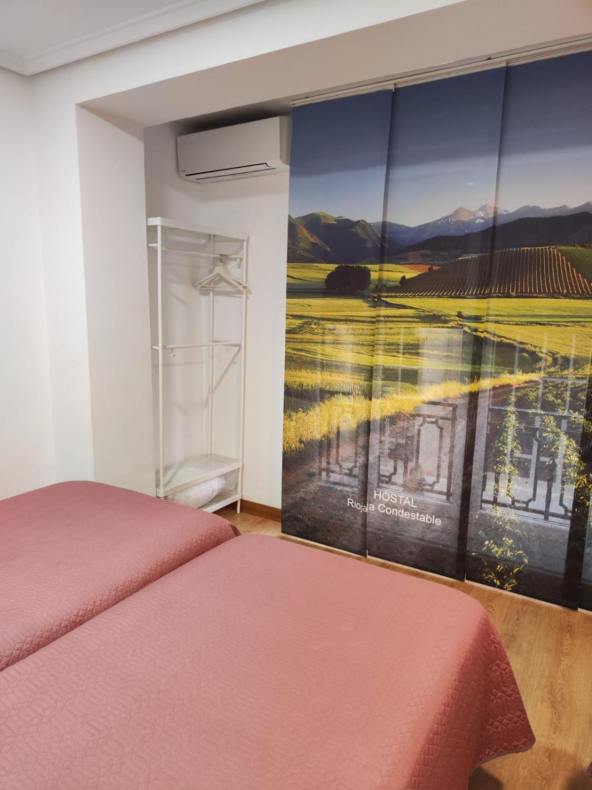 Hostal Rioja Condestable Logroño Exteriör bild