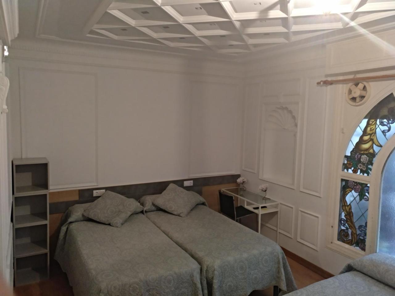 Hostal Rioja Condestable Logroño Exteriör bild